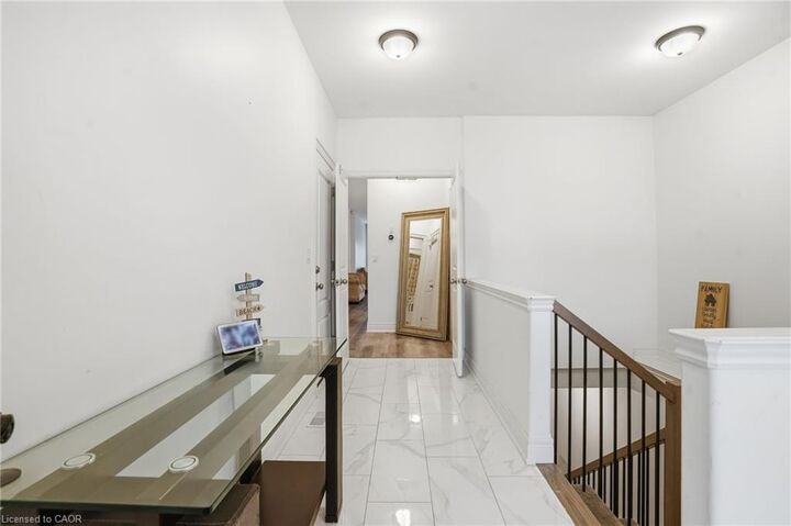 Property Photo:  1049 Kettle Court  ON L2A 1H3 