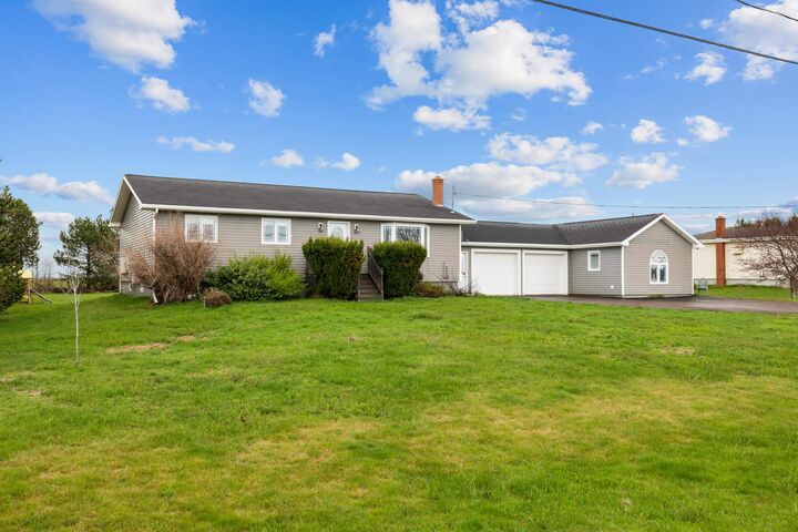 Property Photo:  184 Dekker Road  PE C1N 4V3 