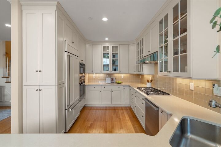 Property Photo:  3 Meadows Lane 3  MA 02478 