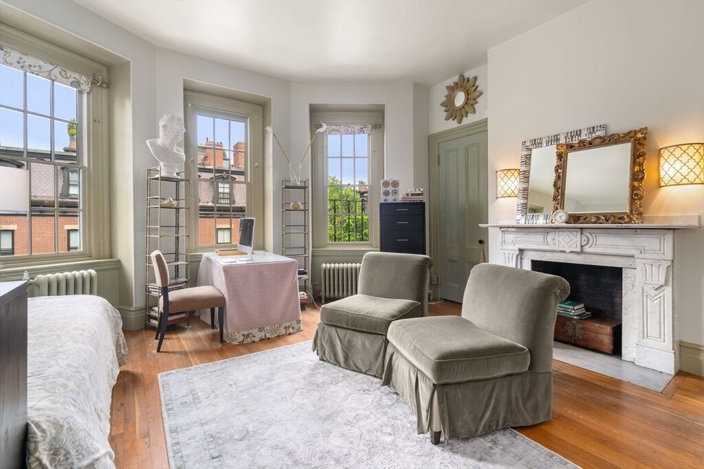 Property Photo: 274 Clarendon 7 MA 02116