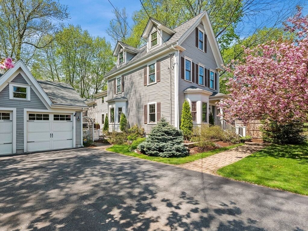 Property Photo: 20 Maple Street MA 02420