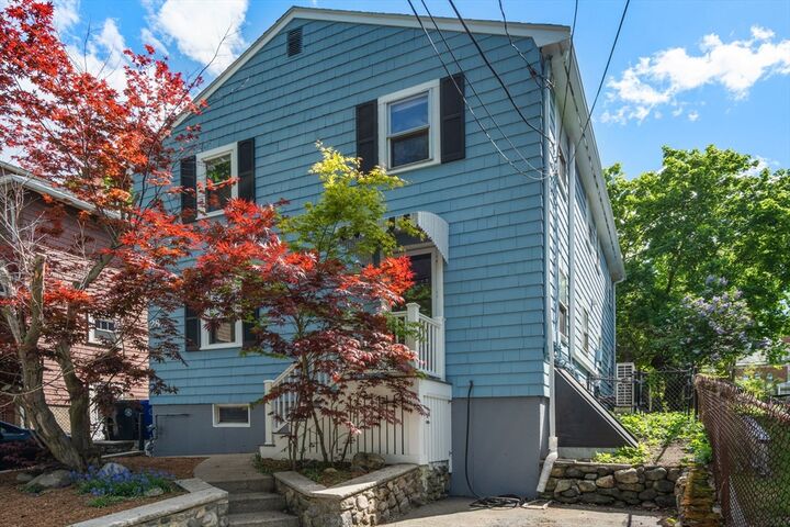 Property Photo:  26 Laurel Street 26  MA 02476 