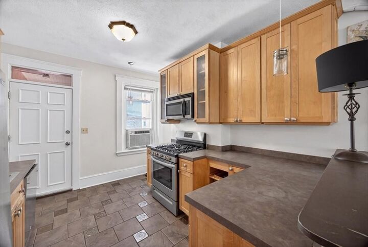 Property Photo:  23 Netherlands Rd 1  MA 02445 