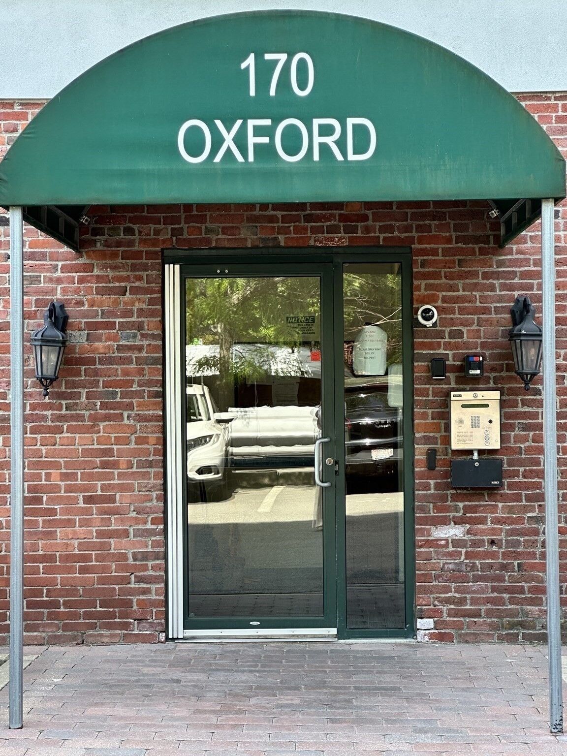 Property Photo:  170 Oxford St 504  MA 01901 