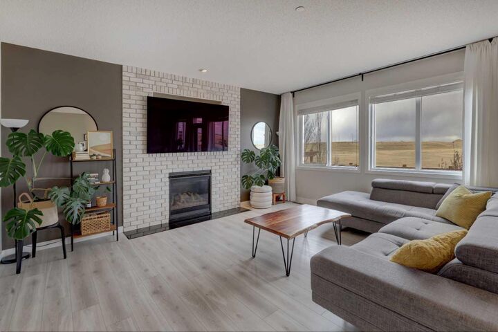 Property Photo:  468 Livingston View NE  AB T3P 0Z7 