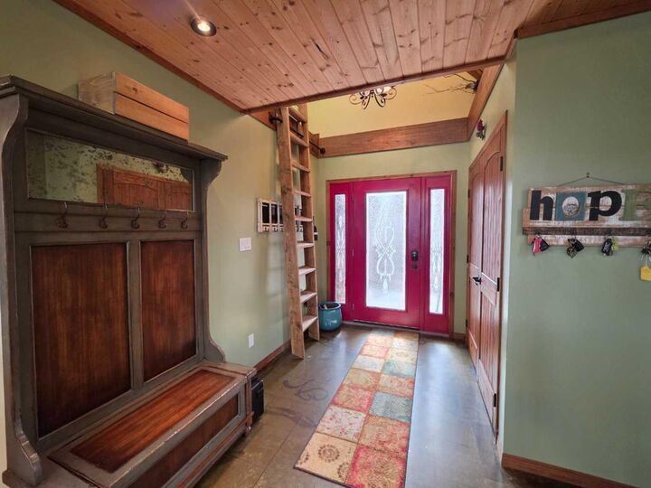 Property Photo:  24 Hill Avenue  SK S9V 0X7 