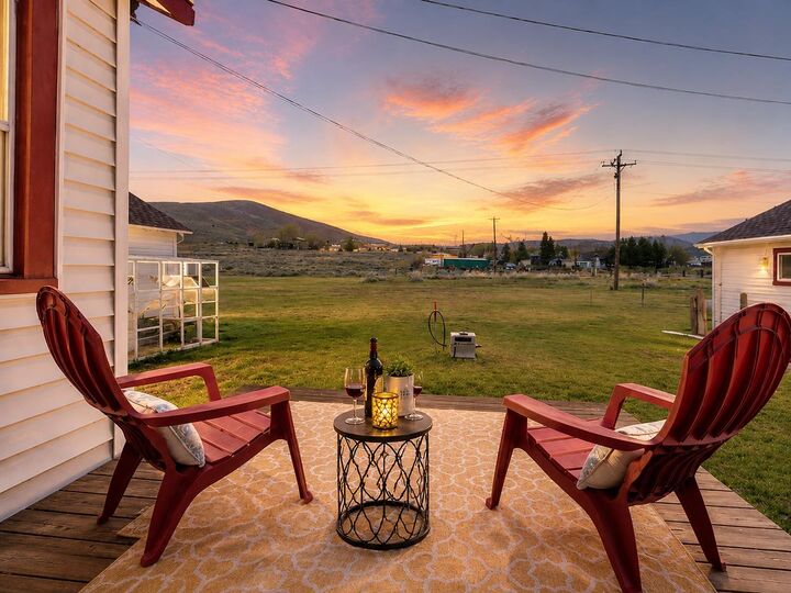 Property Photo:  94101 Highway 70  CA 96105 