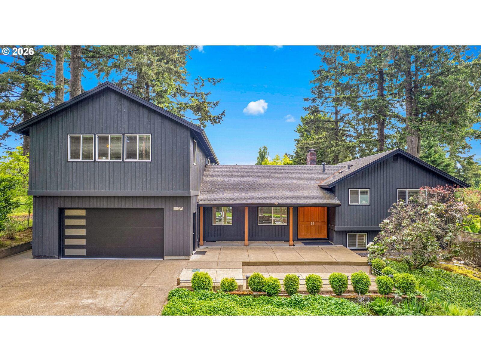Property Photo:  785 Marylhurst Dr  OR 97068 