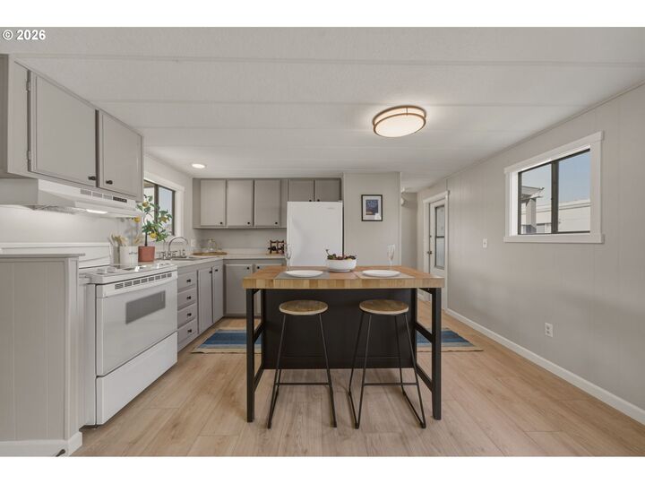 Property Photo:  1709 NE 78th St 101  WA 98665 