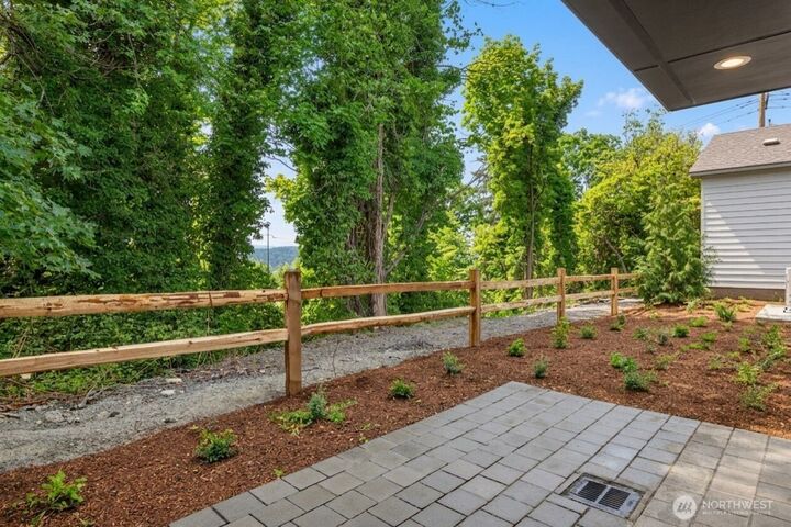 Property Photo: 4411 21st Avenue SW WA 98106