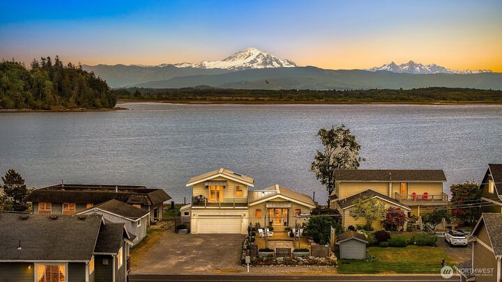 Property Photo:  4348  Saltspring Drive  WA 98248 