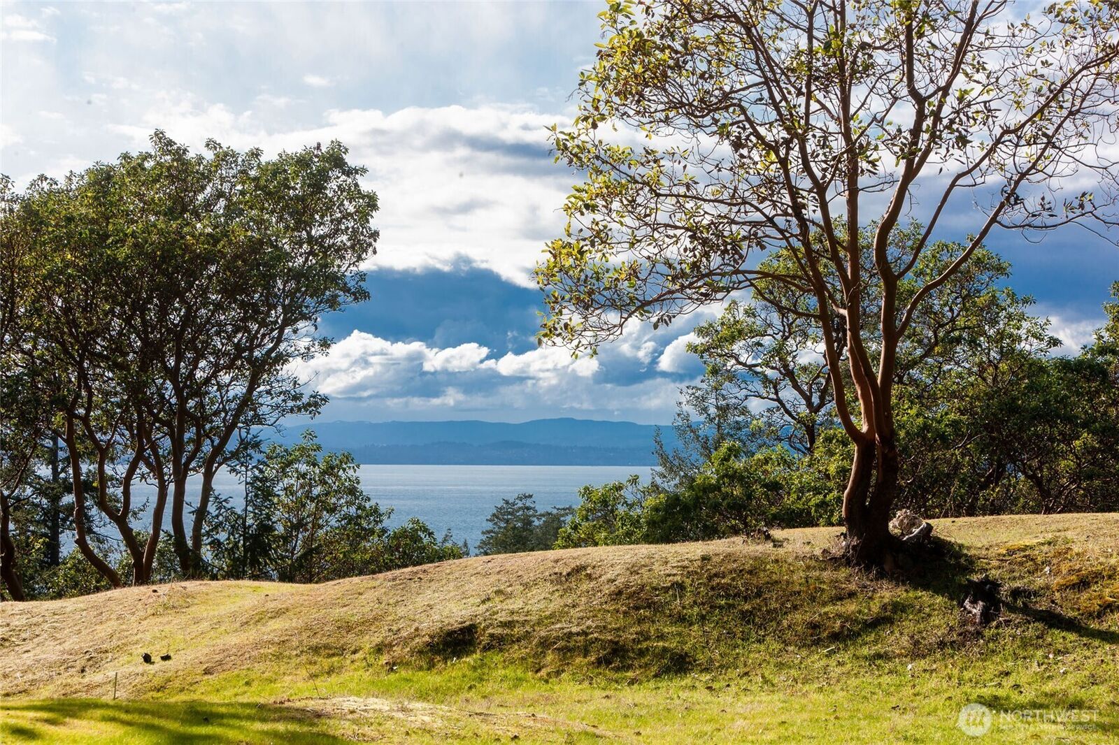Property Photo: 7 Spinnaker Lane WA 98250