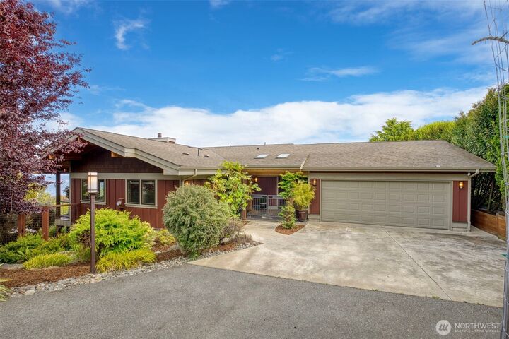 Property Photo:  1323  Jackson Street  WA 98368 