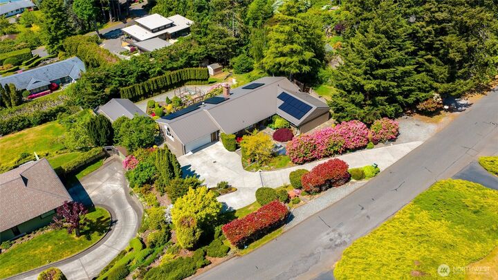 Property Photo:  418  Briar Road  WA 98225 