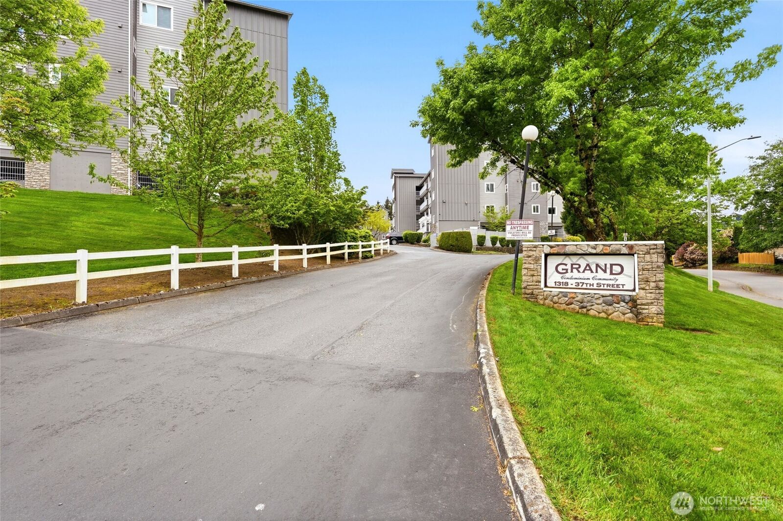 Property Photo: 1318 37th Street 3-534 WA 98201