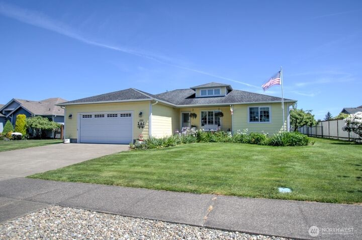 Property Photo:  230  Meadow Loop  WA 98563 