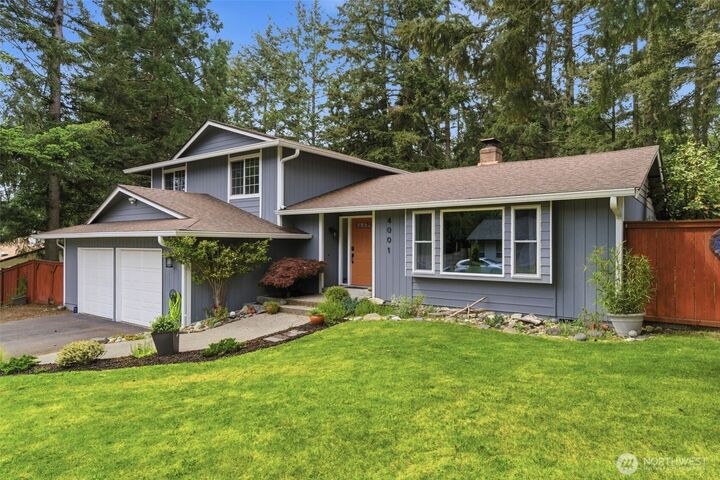 Property Photo:  4001  55th Street Ct NW  WA 98335 