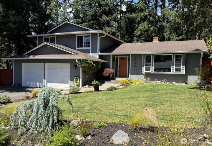 Property Photo: 4001 55th Street Ct NW WA 98335