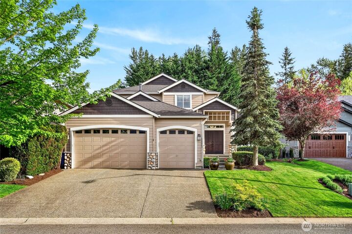 Property Photo: 24861 NE 1st Place WA 98074