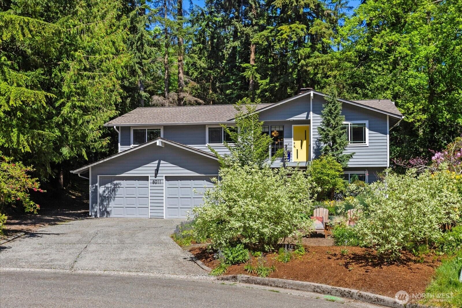 Property Photo:  8011  180th Street SW  WA 98026 