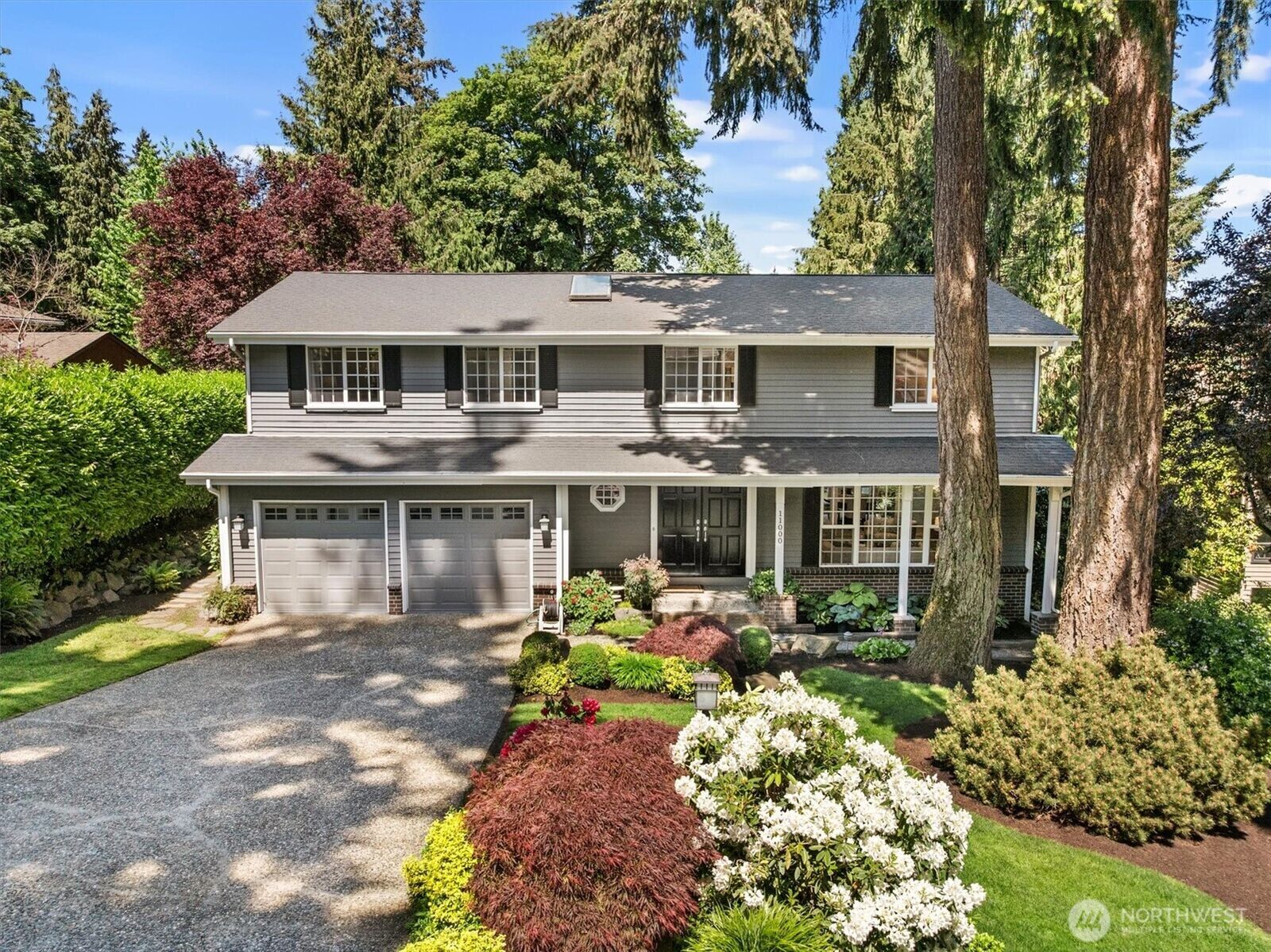 Property Photo:  11000 SE 24th Place  WA 98004 