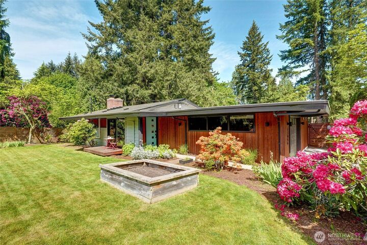 Property Photo:  17050 NE 95th Street  WA 98052 