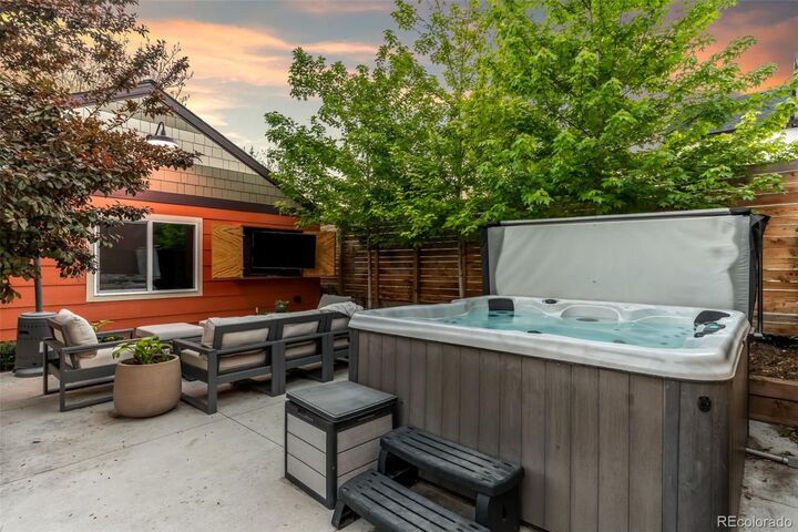 Property Photo:  3250 W Hayward Place  CO 80211 