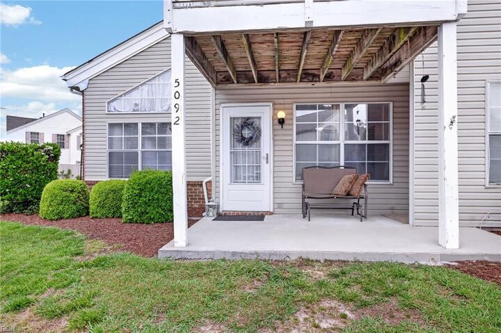 Property Photo:  5092 Heathglen Cir  VA 23456 