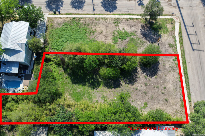 Property Photo:  1008 Burnet St  TX 78202 