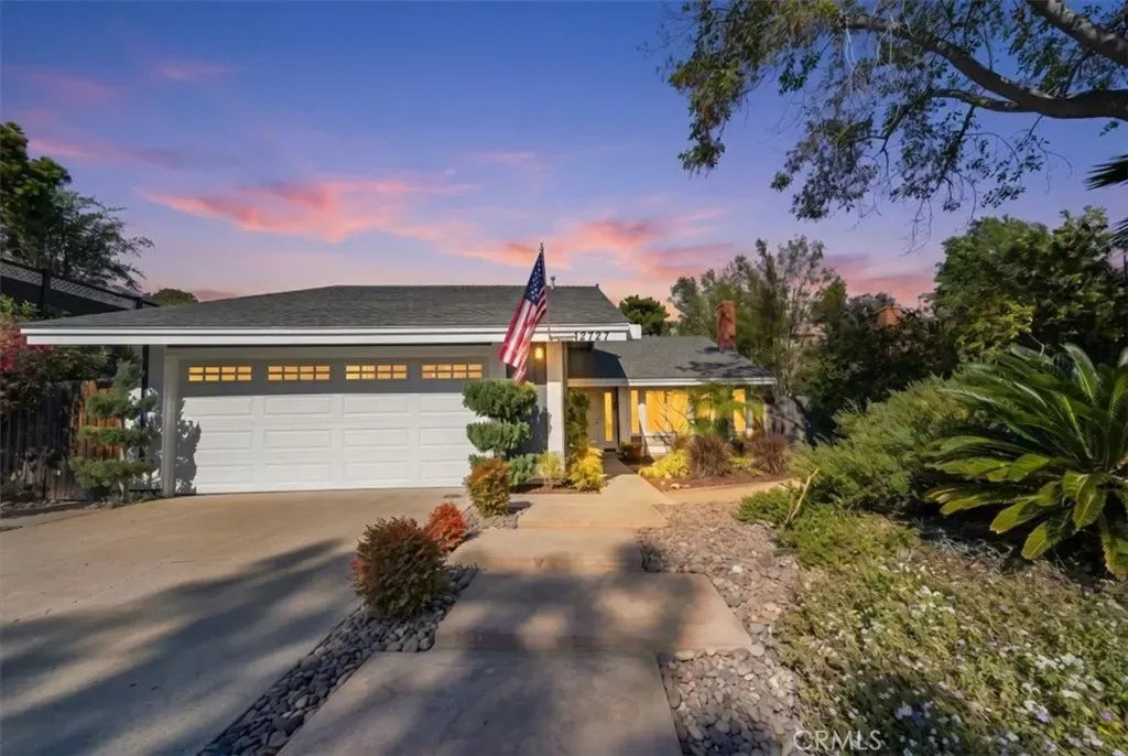 Property Photo: 12727 Benavente CA 92129