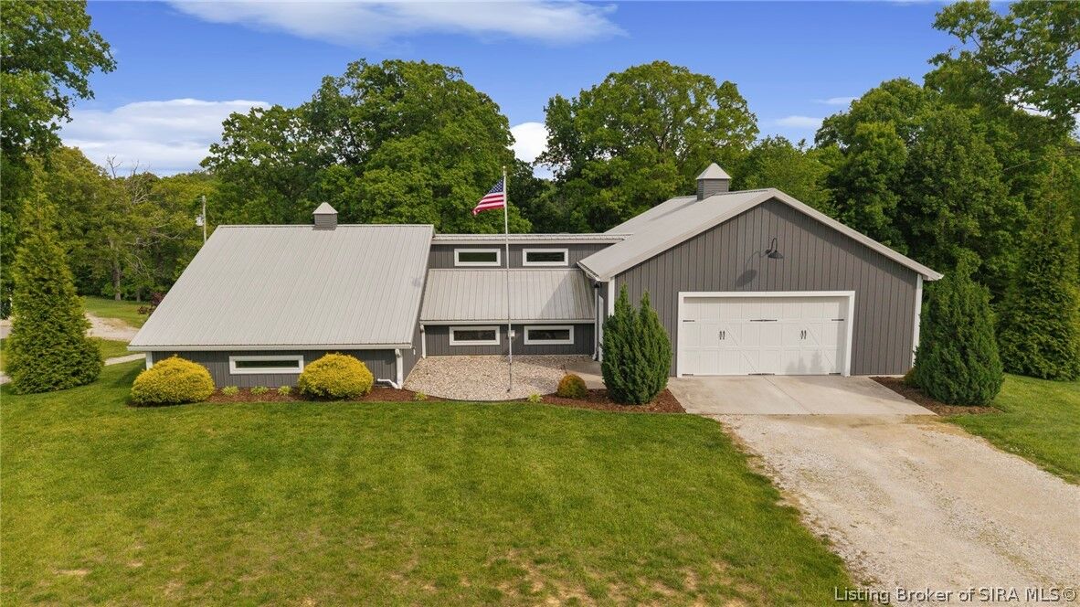 Property Photo: 6146 E Scotts Hill Road IN 47137