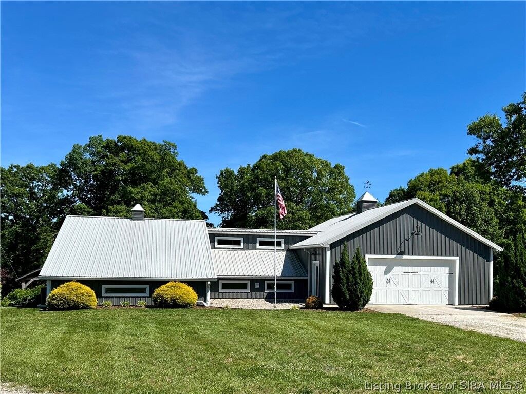 Property Photo: 6146 E Scotts Hill Road IN 47137