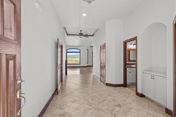 Property Photo:  1905 S Incline Dr  WA 99016 