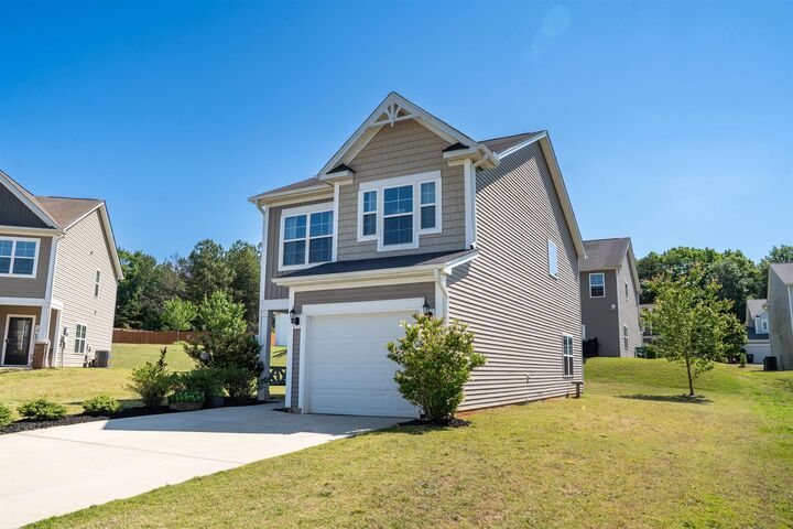 Property Photo: 436 N Ivestor Court SC 29349