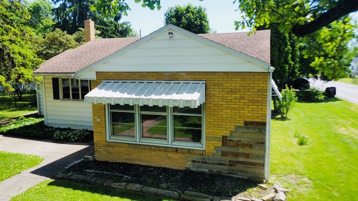 Property Photo: 23 State Street OH 43128