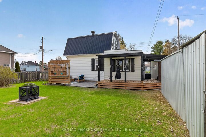 Property Photo: 302 Willard Street ON K8A 3T7