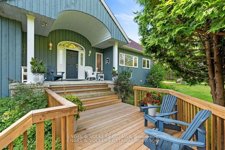 Property Photo: 70 Belmonte Lane ON K0E 1N0