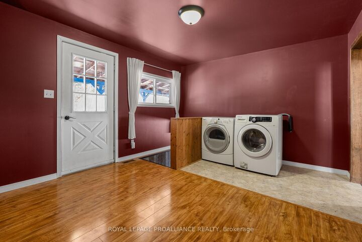Property Photo: 192 Crookston Road ON K0K 2K0