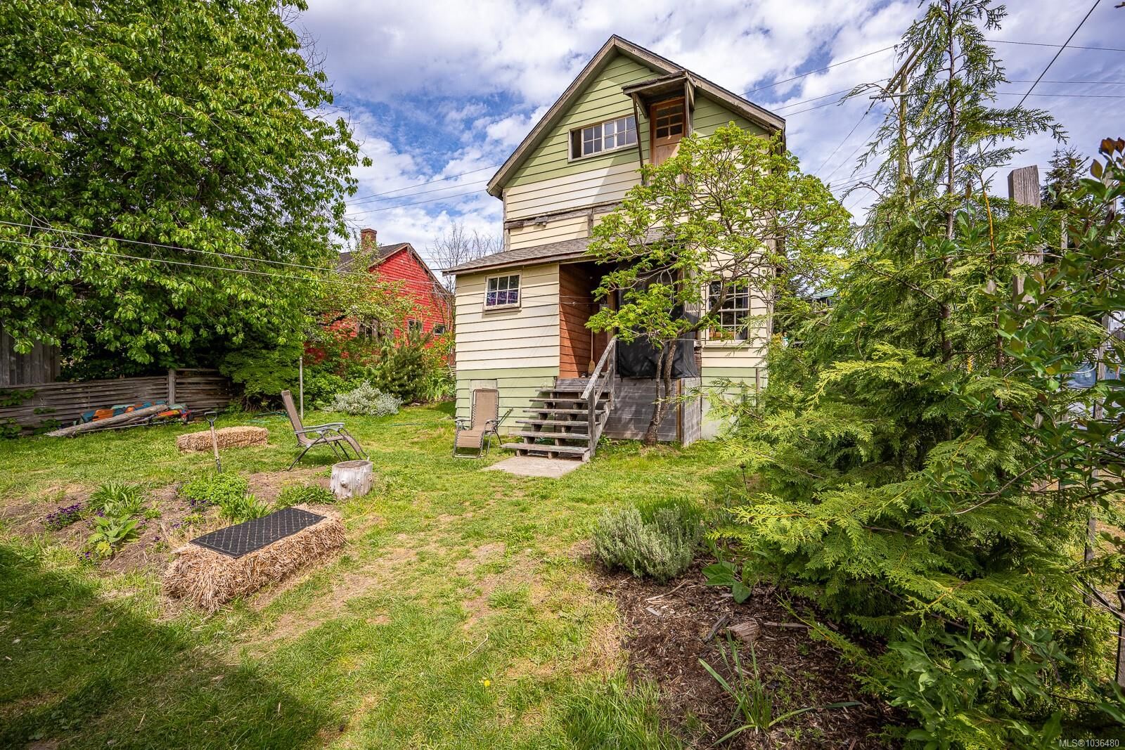 Property Photo:  2637 Dunsmuir Ave  BC V0R 1S0 