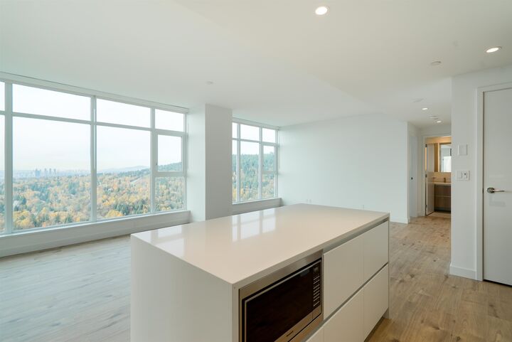 Property Photo: 720 Farrow Street 4007 BC V3J 0P3