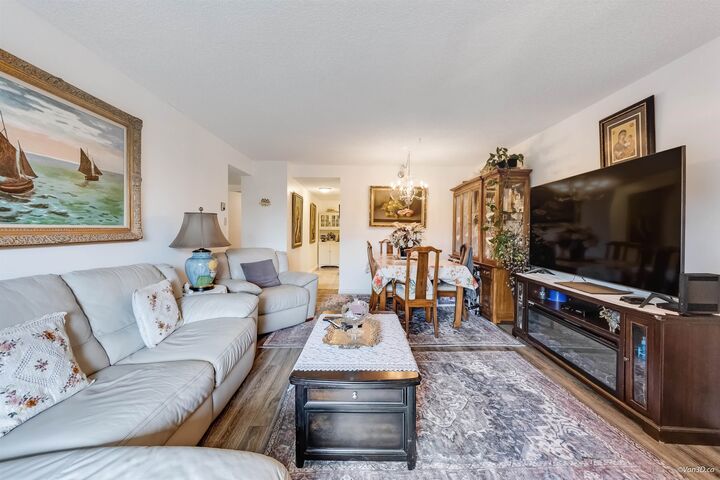 Property Photo: 6595 Willingdon Avenue 1101 BC V5H 4E5