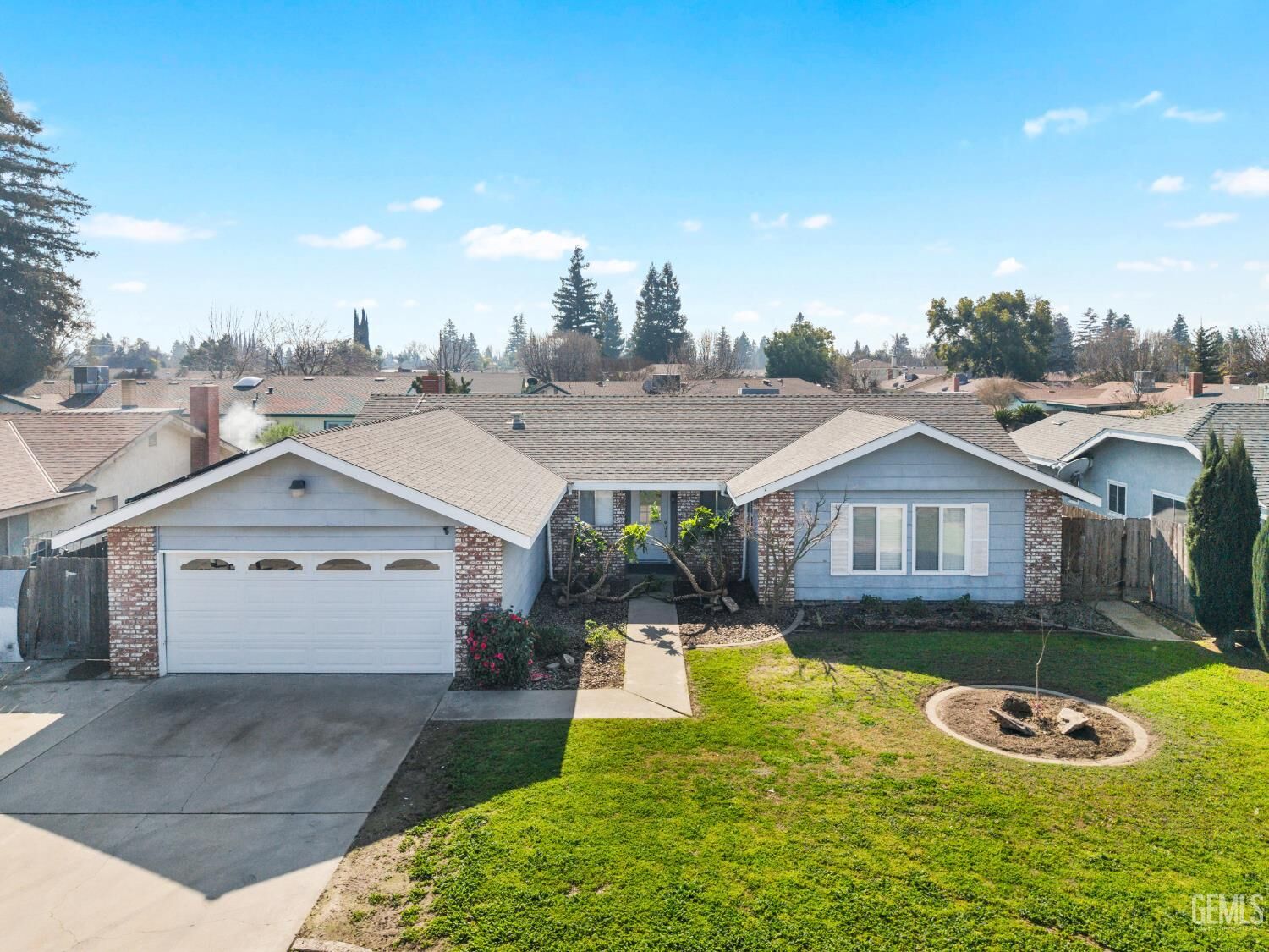 Property Photo:  3217 W Whitendale Avenue  CA 93277 
