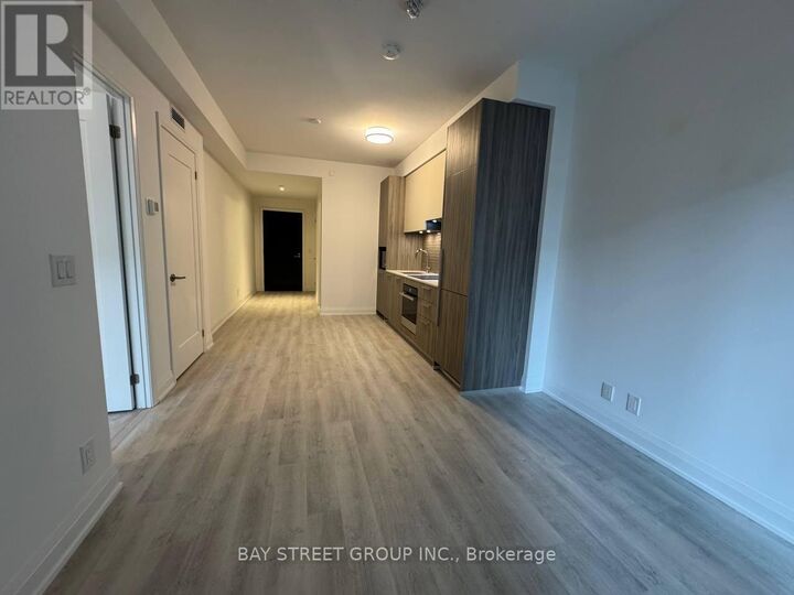 Property Photo:  65 Broadway Avenue 702  ON M4P 1T9 