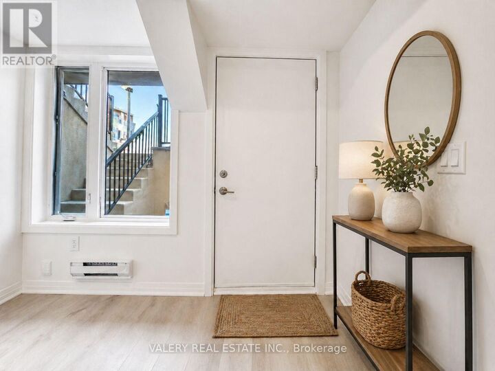 Property Photo: 183 William Duncan Road South 1 ON M3K 0B7