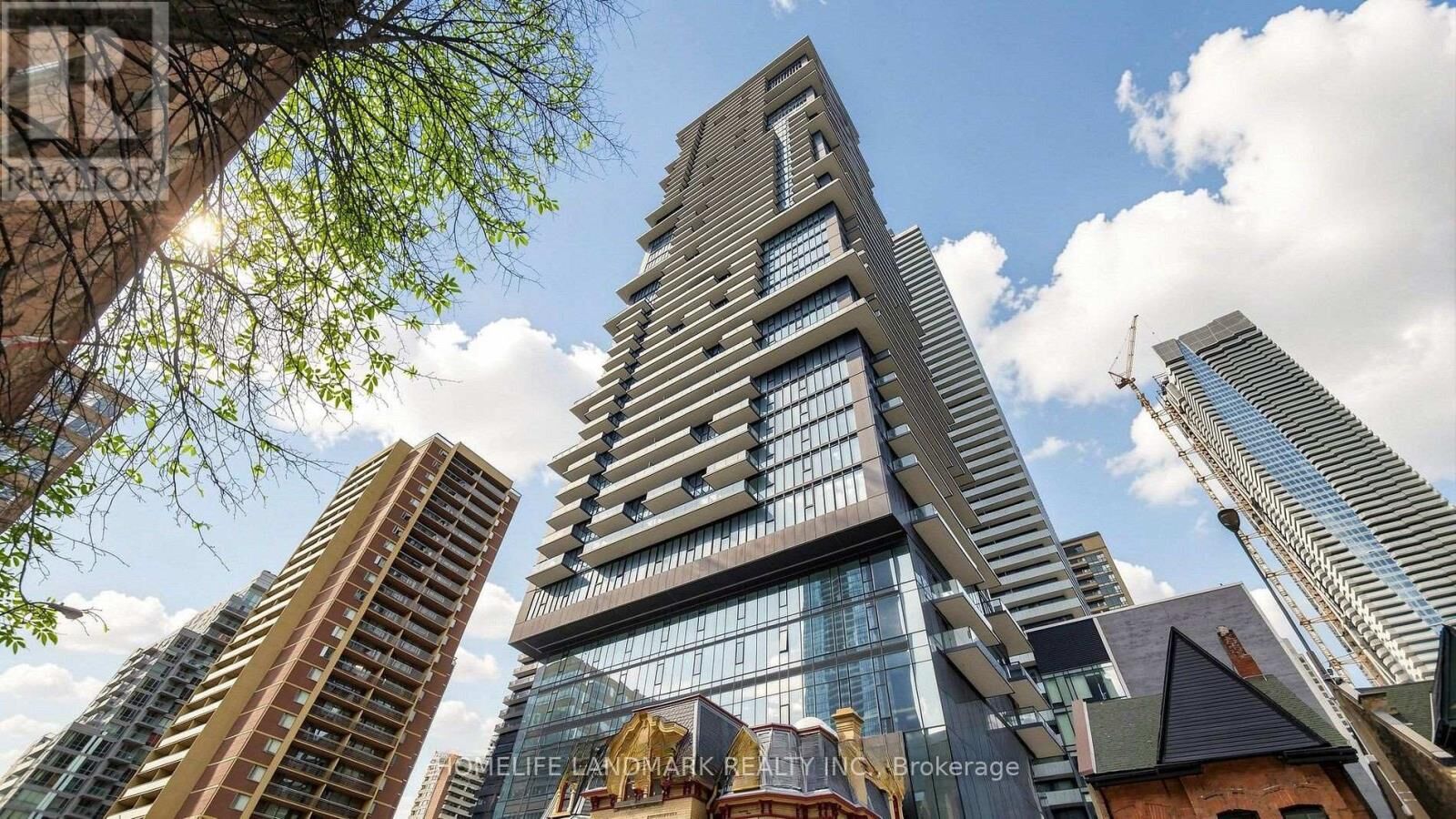 Property Photo:  634 Church Street 2507  ON M4Y 0G9 
