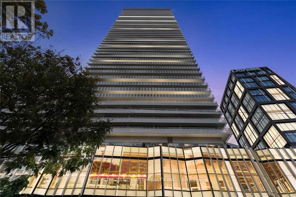 Property Photo:  15 Lower Jarvis Street 2803  ON M5E 0C4 