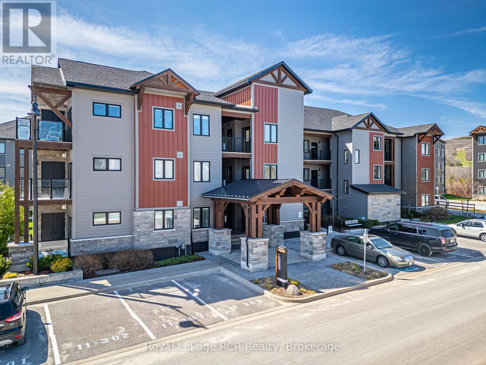 Property Photo:  11 Beckwith Lane 102  ON L9Y 0C7 