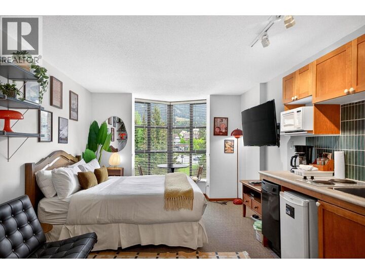 Property Photo:  4315 Northlands Boulevard 408  BC V8E 1C1 