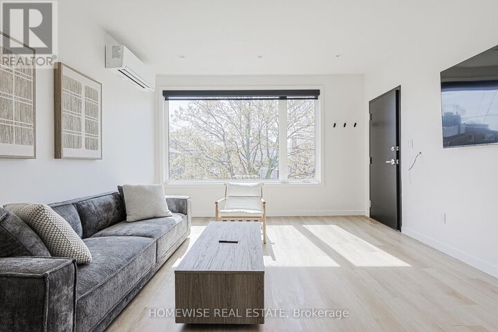 Property Photo:  159 Locksley Avenue 2  ON M6B 3N6 