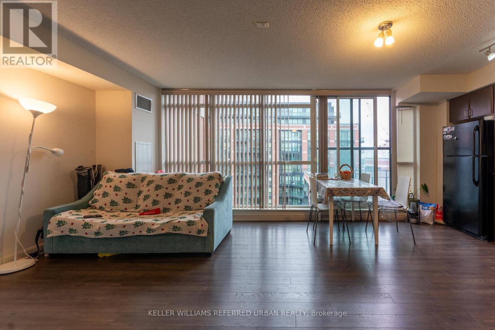 Property Photo:  525 Wilson Avenue 818  ON M3H 0A7 